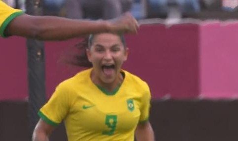 摩根综合体育- 布雷斯特签下巴西前锋，锋线实力大幅提升  