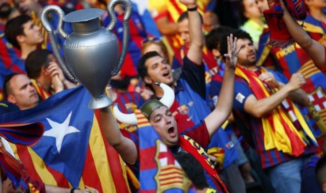 摩根体育- 那不勒斯球迷组织抗议票价，俱乐部承诺整改