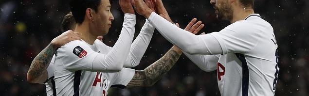 摩根体育官方网站- 热刺新帅首秀告捷，孙兴慜戴帽率队逆转取胜  