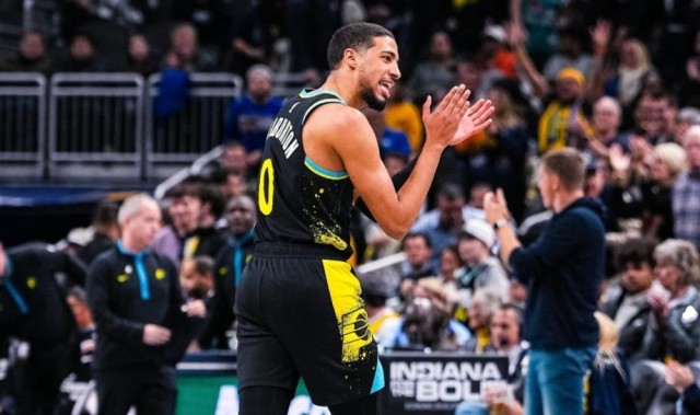 摩根体育官方网站- 步行者哈利伯顿进化组织核心，助攻失误比联盟第一  