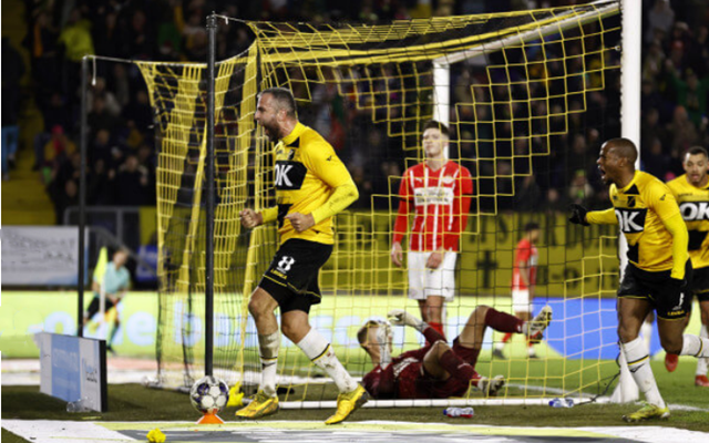  利兹联重返顶级联赛倒计时，法尔克青春风暴席卷  