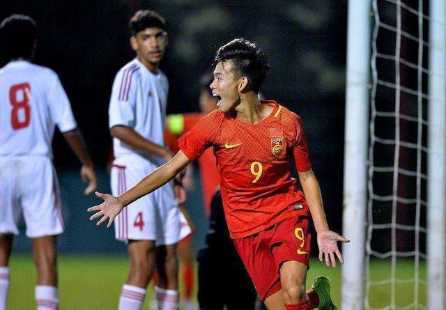  沙尔克04青训小将闪耀U19联赛，潜力新星引豪门关注  