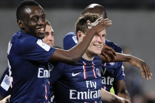  斯帕尔爆冷击败领头羊，弱旅上演完美防守战  