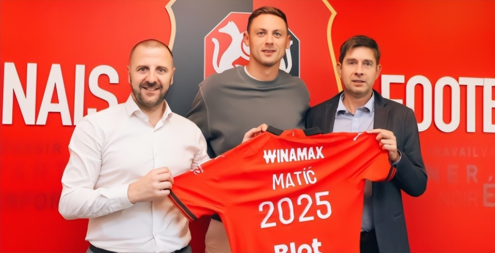  罗马双雄争夺欧冠席位，穆帅铁血精神感染全队  