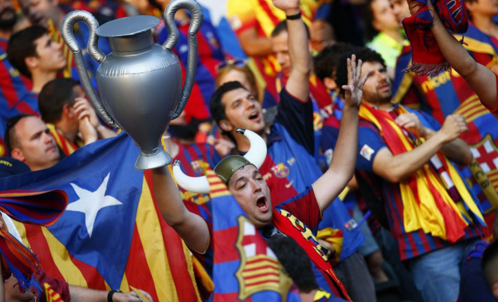  那不勒斯球迷组织抗议票价，俱乐部承诺整改